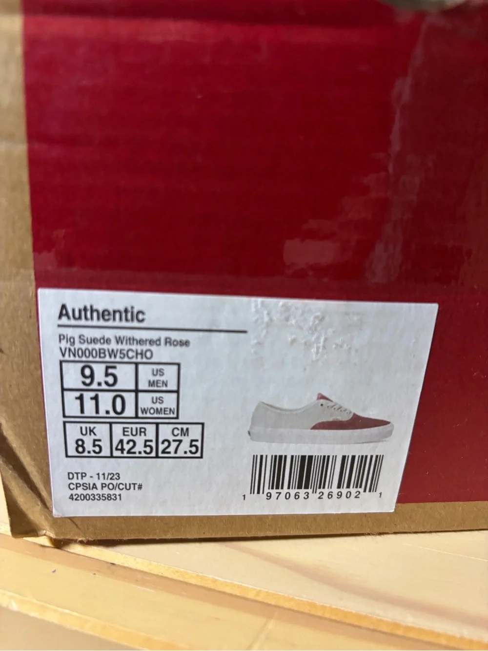 Vans Authentic Pig Suede sz 9.5 Men’s 11.0 Woman